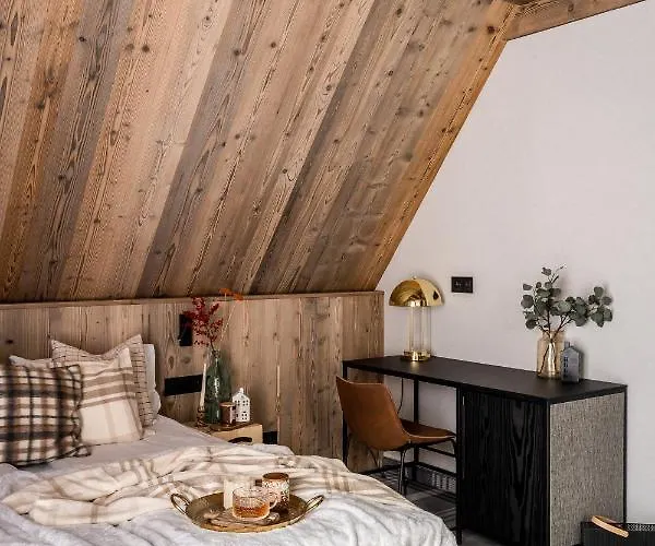 Owce Dwie 3* ザコパネ