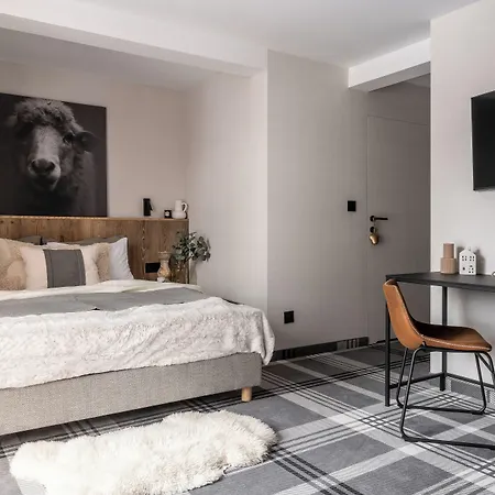 Owce Dwie Oda ve Kahvaltı